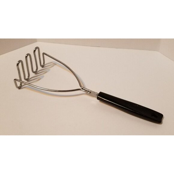 Vintage EKCO Potato Vegetable Masher Black Handle Kitchen Utensil 10 1/4" - Picture 1 of 6